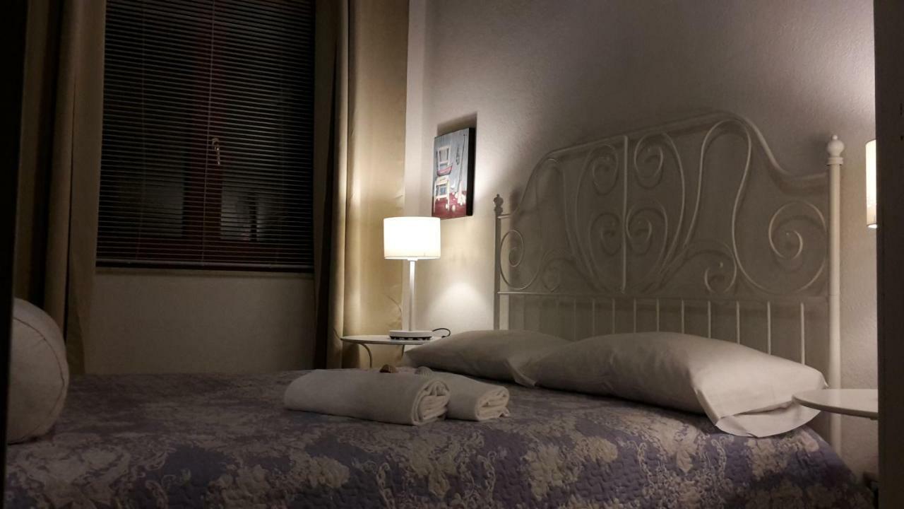 Bed and Breakfast La Casa Di Nina à La Maddalena  Extérieur photo